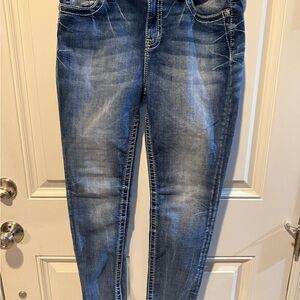Miss Me Curvy Skinny Stretch Jean Size 29